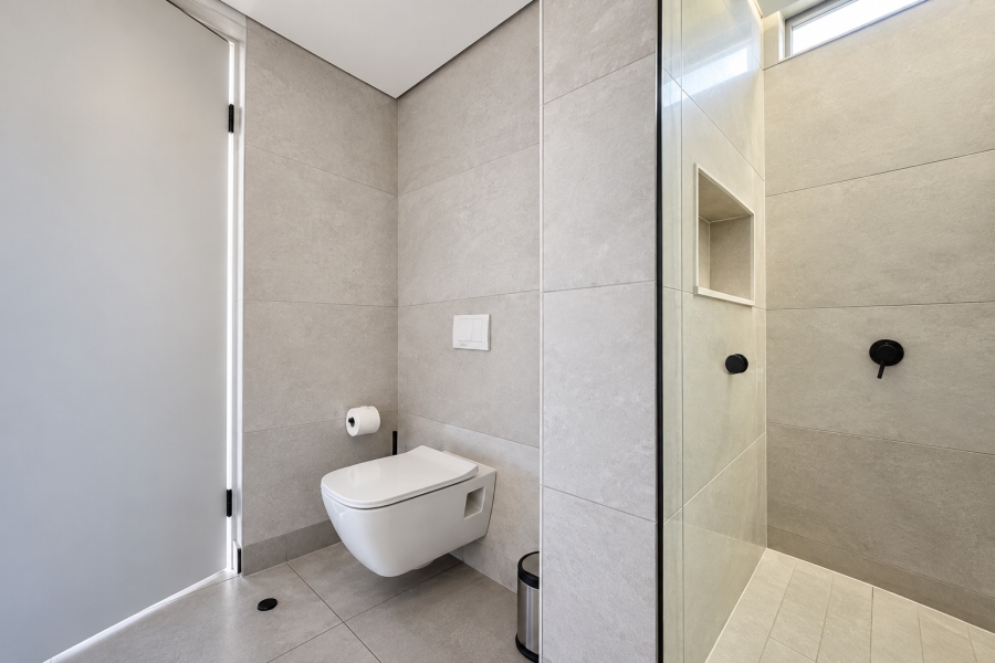 2 Bedroom Property for Sale in Sea Point Western Cape